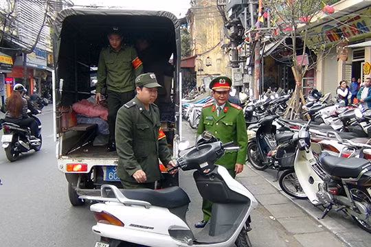 Các quận, phường Hà Nội đồng loạt ra quân.