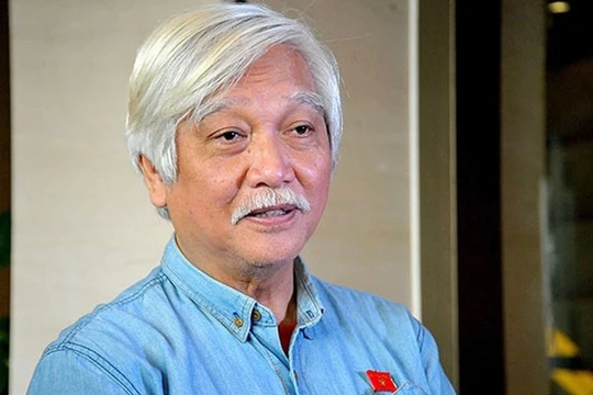 Đại biểu Quốc hội Dương Trung Quốc.