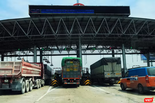 Trạm BOT Pháp Vân - Cầu Giẽ sáng 10/6. Ảnh: Thanh Hiếu