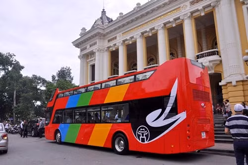 Xe khách du lịch 2 tầng Hà Nội thử nghiệm ngày 30/6 - Ảnh: Thanh niên.