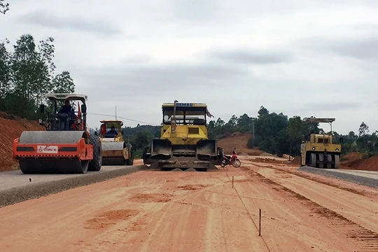 Dự án cao tốc Bắc Giang - Lạng Sơn bị dừng lại 2 năm do năng lực tài chính Nhà đầu tư cũ yếu kém.