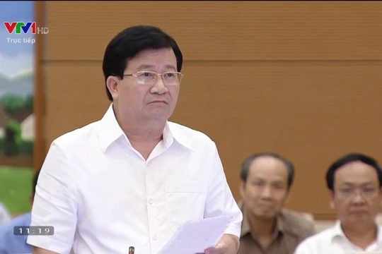 Phó Thủ tướng Chính phủ Trịnh Đình Dũng, một số địa phương điều chỉnh quy hoạch còn tùy tiện dẫn đến thất thoát tài nguyên. (Ảnh Q.V)