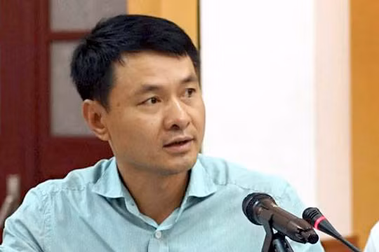 Tháng 6/2016, ông Trần Anh Tú, Phó Tổng Giám đốc Cty TNHH MTV Đường sắt HN phát ngôn thiếu chuẩn mực với phóng viên