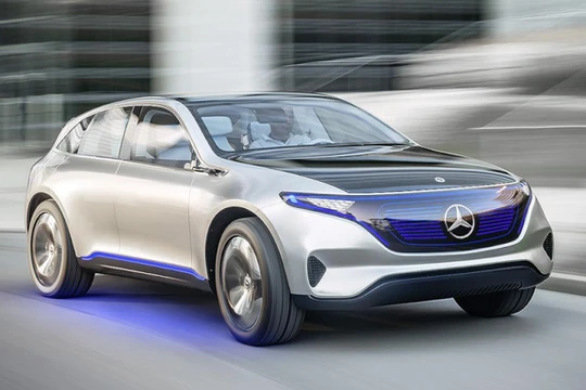 Mẫu crossover EQ là sản phẩm đầu tiên trong 10 mẫu xe chạy điện mới mà Mercedes-Benz dự định ra mắt trong thời gian từ nay cho tới 2025.