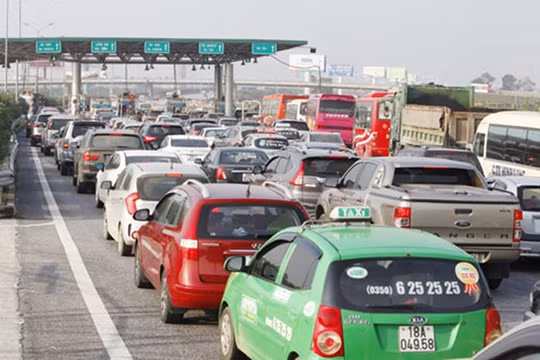 Từ ngày 19/4, bắt đầu dỡ bỏ Trạm thu phí Đại Xuyên.