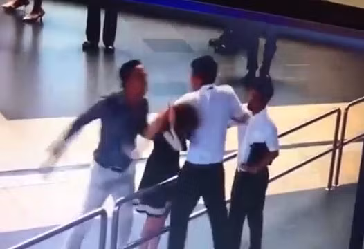 Cán bộ Thanh tra Sở GTVT Hà Nội tham gia hành hung nữ nhân viên Vietnam Airlines