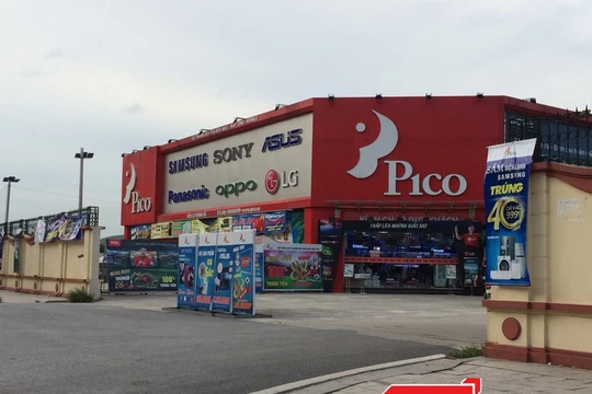 Siêu thị điện máy Pico nằm trong khuôn viên sân bay Bạch Mai.