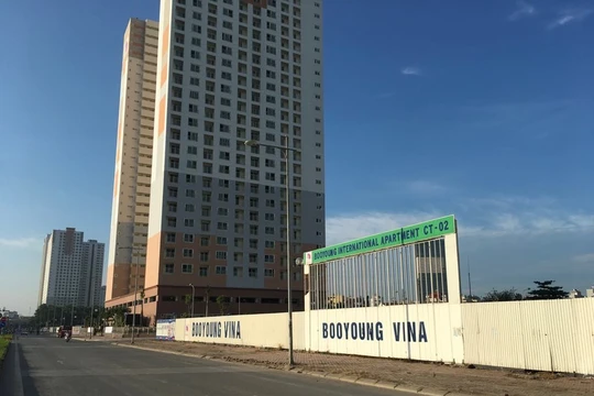 Khu chung cư quốc tế Booyoung thuộc Khu đô thị Mỗ Lao là vị trí đắc địa của quận Hà Đông, nhưng vẫn thuộc danh sách các dự án chậm tiến độ.