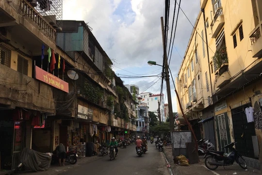 Hiện nay trên địa bàn TP Hà Nội có 1.579 nhà chung cư cũ.