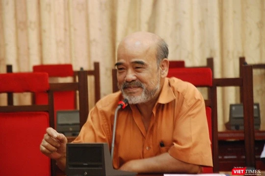 Giáo sư Đặng Hùng Võ cho rằng việc khởi tố là từ luận cứ của cơ quan điều tra chứ không phải từ kết luận thanh tra.