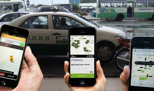 Gọi xe thông qua ứng dụng trên điện thoại thông minh đang nở rộ.