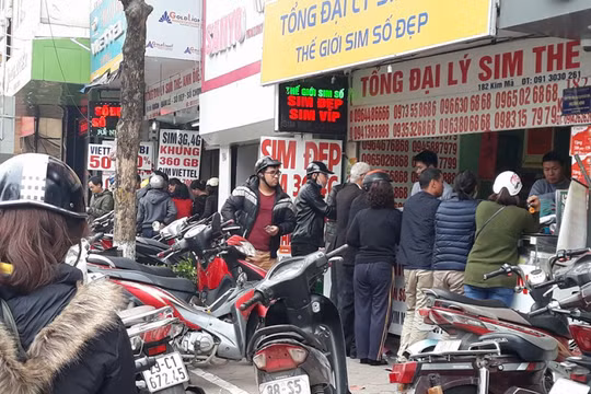 Các nhà mạng được hưởng khoảng 140 tỷ trong thương vụ Sam Media "móc túi" khách hàng - Ảnh minh họa/Báo Giao thông.