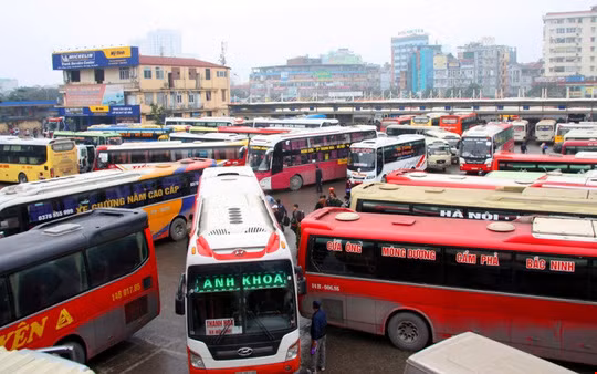 Phương án điều chuyển luồng, tuyến xe khách Hà Nội bị nhiều doanh nghiệp phản ứng.