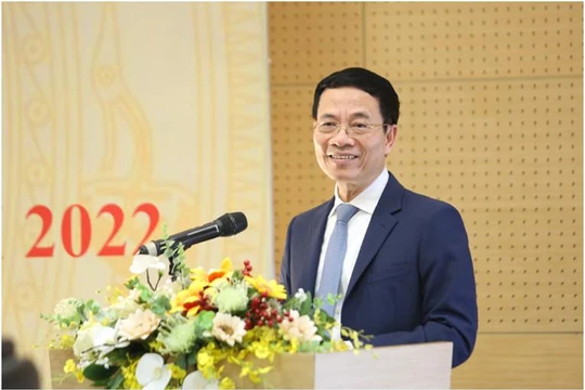 Bộ trưởng Bộ TT&TT Nguyễn Mạnh Hùng phát biểu tại Hội nghị. Ảnh Mic