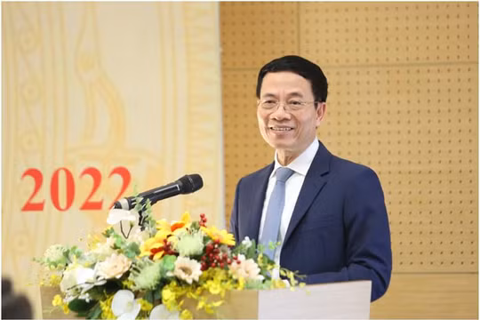 Bộ trưởng Bộ TT&TT Nguyễn Mạnh Hùng phát biểu tại Hội nghị. Ảnh Mic