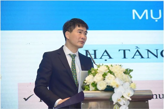 Ông Nguyễn Phong Nhã phát biểu tại Hội thảo. Ảnh Mic