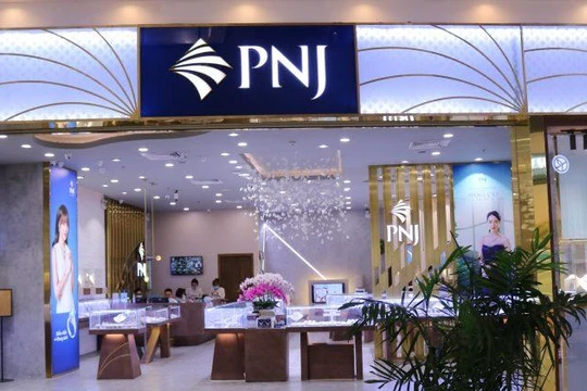 PNJ kiếm bộn nhờ ngày Vía Thần tài