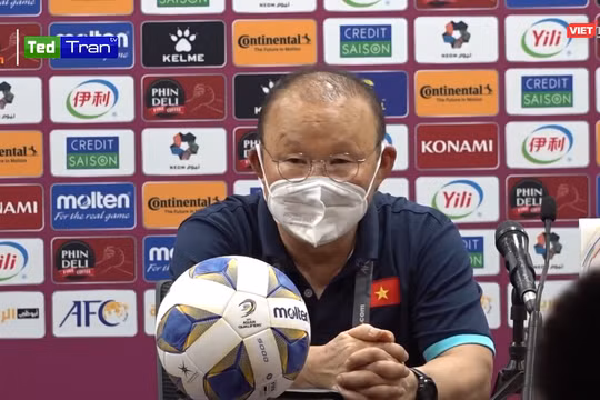 HLV Park Hang Seo: “Sai sót của cầu thủ là lỗi của HLV”