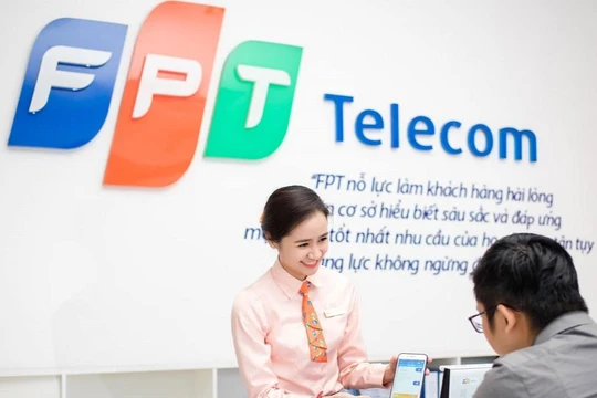 FPT Telecom báo lãi ròng 1.800 tỉ đồng sau 9 tháng đầu năm 2023, đem 12.000 tỉ đồng gửi ngân hàng