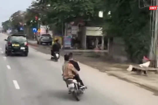 Tạt đầu xe trên quốc lộ 1A