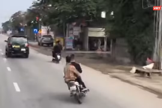 Tạt đầu xe trên quốc lộ 1A