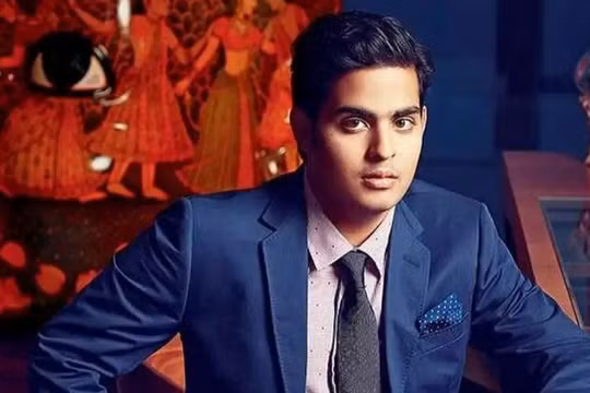 So sánh con trai của 2 tỷ phú giàu nhất châu Á