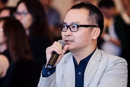 Ai đang làm CEO The Coffee House?