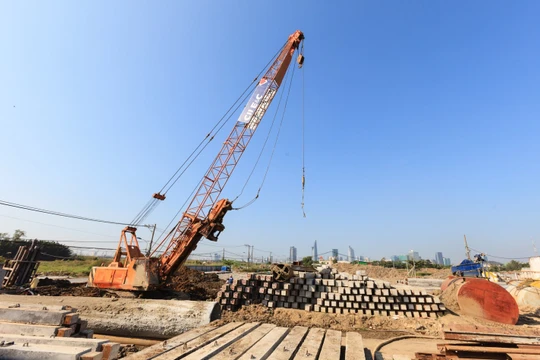 CII đã bán 19,5 triệu cổ phần tại CII E&C cho 93 nhà đầu tư.