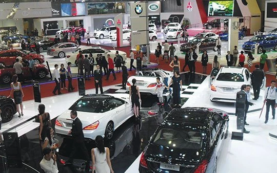 Thị trường ô tô thiếu sự cạnh tranh. Ảnh TL