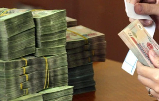 Cựu sếp chi nhánh VietABank chiếm đoạt 5 tỉ đồng để trả nợ