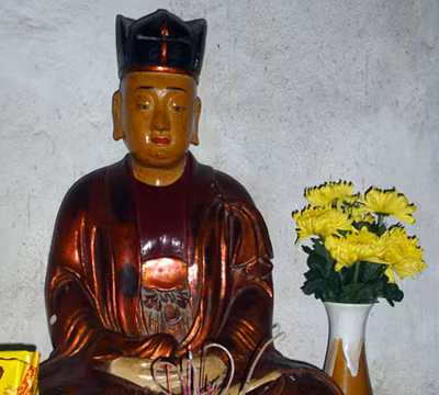 Tượng Trạng Nguyên Mạc Đĩnh Chi ở Chùa Dâu, Bắc Ninh. Ảnh: Wikipedia