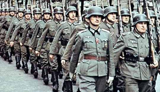 Video: Sức mạnh kinh hồn của quân đội Đức Quốc Xã