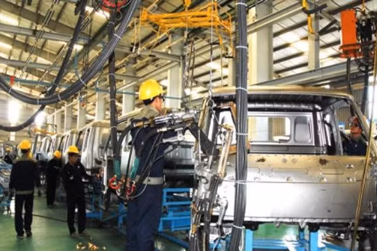 Vinamotor không mạnh về sản xuất, lắp ráp, yếu kém về quản trị nhưng có cơ sở hạ tầng, đất đai, trụ sở, các nhà máy diện tích lớn nằm rải rác ở nhiều thành phố.