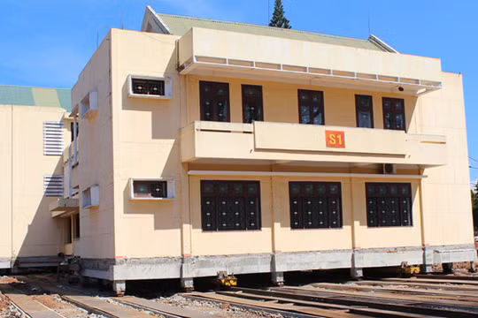 Công trình sở chỉ huy cũ của Bộ CHQS tỉnh Đắk Lắk đang được chuẩn bị di dời - Ảnh: Nguyên Bình