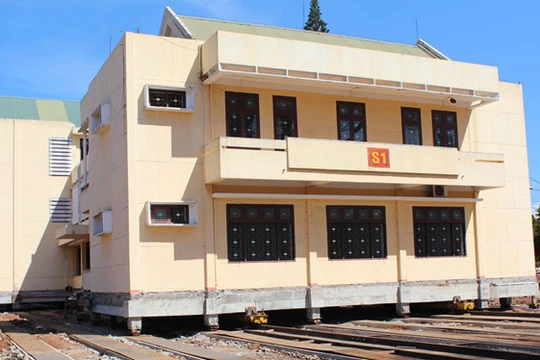 Công trình sở chỉ huy cũ của Bộ CHQS tỉnh Đắk Lắk đang được chuẩn bị di dời - Ảnh: Nguyên Bình