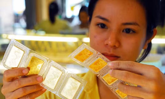 Giá vàng tuần tới: Kẻ lạc quan, người thận trọng