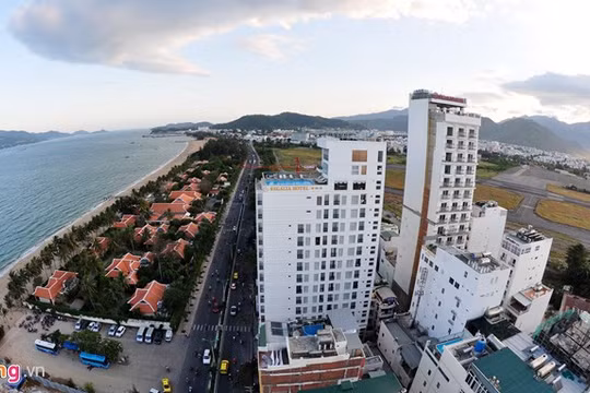 Khu vực sân bay Nha Trang được quy hoạch thành khu dịch vụ, thương mại.