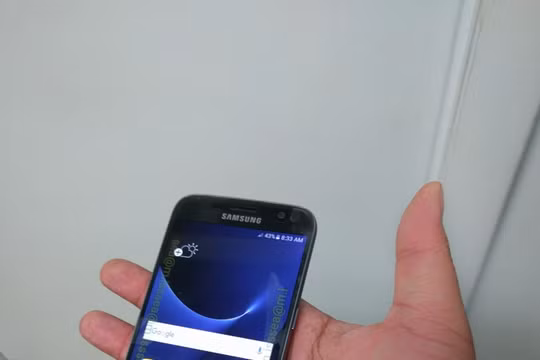 Đến lượt Galaxy S7 lộ video thực tế, pin không cao như kỳ vọng