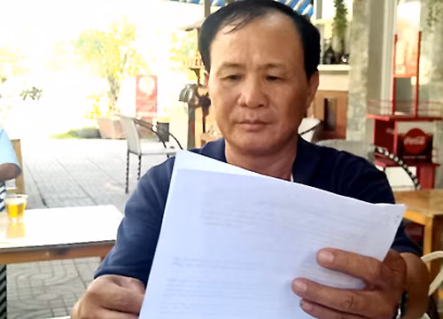 Ông Tấn chủ quán cà phê bị truy tố về tội Kinh doanh trái phép. Ảnh: Hải Duyên. 