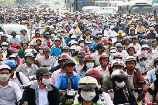 Giao thông tắc nghẽn ở Hà Nội và TPHCM. Ảnh: TL.