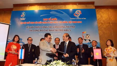 “Con nào dữ hơn cọp?”