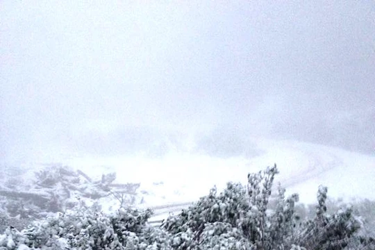 -8 độ C, tuyết phủ trắng miền Tây xứ Nghệ