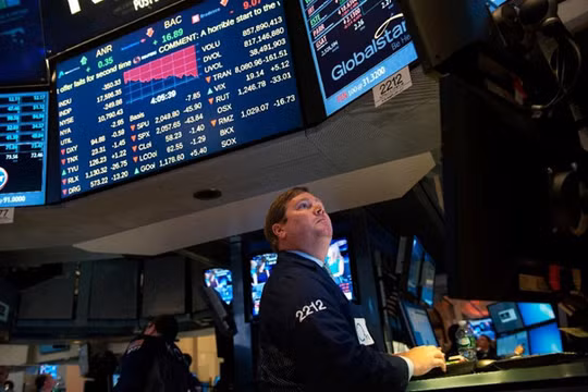 Bất ổn đang gia tăng với thị trường chứng khoán