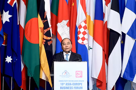Thủ tướng Nguyễn Xuân Phúc phát biểu tại Diễn đàn Doanh nghiệp Á - Âu (AEBF) lần thứ 15.