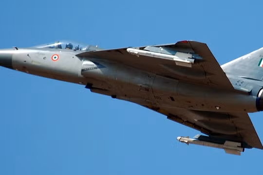 Tiêm kích Tejas của nền công nghiệp quốc phòng Ấn Độ.