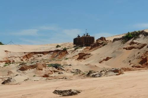 Chính phủ đã ra ý kiến yêu cầu UBND tỉnh Bình Thuận chỉ đạo các cơ quan chức năng khẩn trương khắc phục sự cố vỡ hồ chứa nước đãi titan,