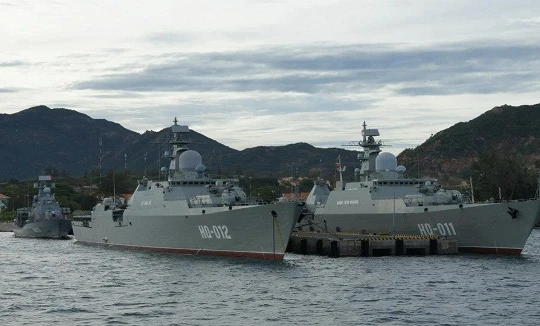 Cặp chiến hạm hiện đại Gepard 3.9 của Hải quân Nhân dân Việt Nam.