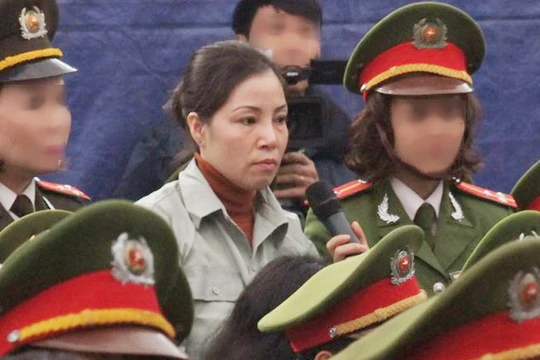 Nữ tử tù Nguyễn Thị Huệ tại phiên tòa xét xử - Ảnh: TTO