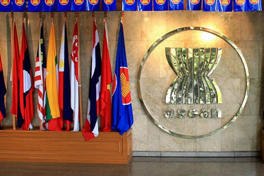 Này Moskva, đừng chỉ chăm chăm vào Trung Quốc, châu Á còn có ASEAN!