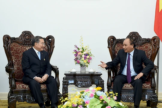 Thủ tướng Chính phủ Nguyễn Xuân Phúc đã tiếp ông Charoen Sirivadhanabhakdi, Chủ tịch Tập đoàn TCC, Thái Lan.